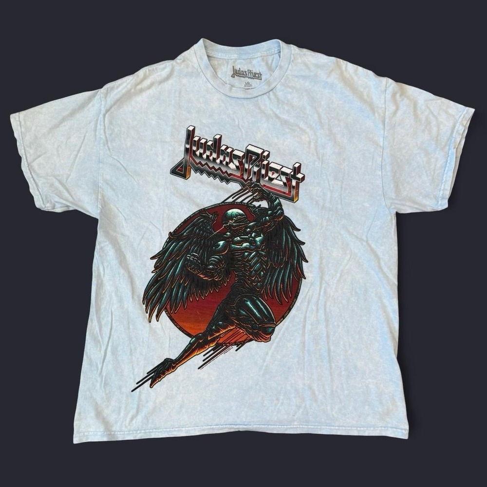 Judas Priest Graphic Tee Adult Size Large Band Grunge Goth Short Sleeved T-Shirt